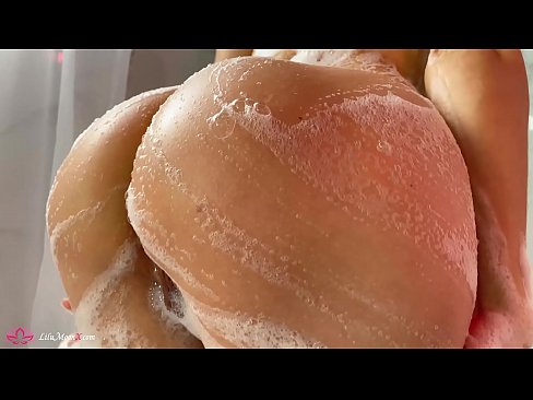 ❤️ Brunetka masturbuje kundičku s vibrátorom až do intenzívneho orgazmu v sprche Krásne porno na nás sk.yinshuabang.top ﹏
